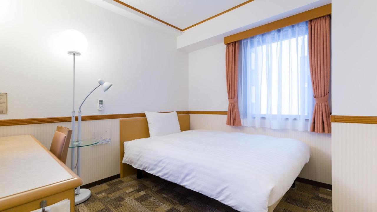 Toyoko Inn Kagoshima Chuo Eki Nishi Guchi Exteriör bild