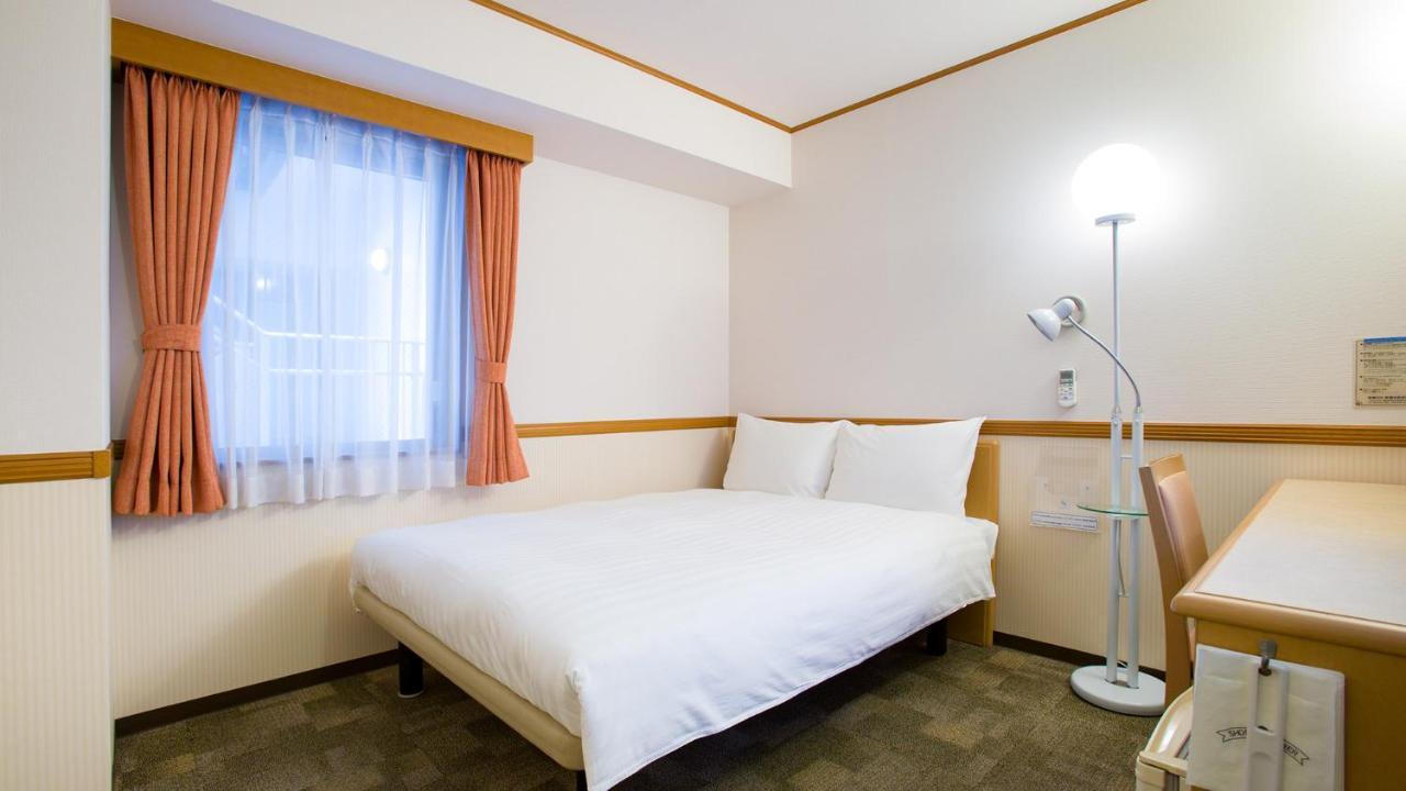 Toyoko Inn Kagoshima Chuo Eki Nishi Guchi Exteriör bild