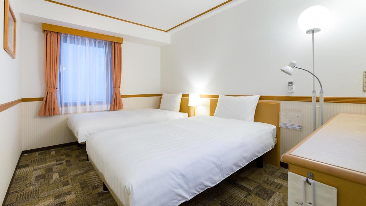Toyoko Inn Kagoshima Chuo Eki Nishi Guchi Exteriör bild