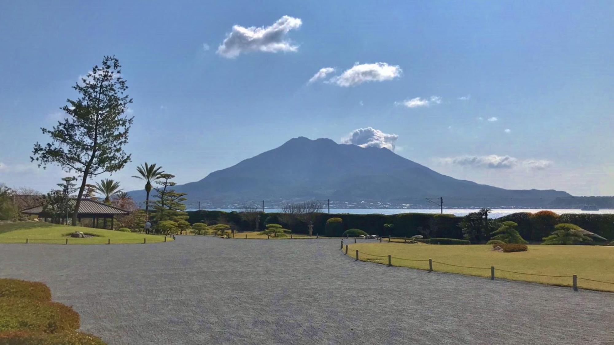 Toyoko Inn Kagoshima Chuo Eki Nishi Guchi Exteriör bild