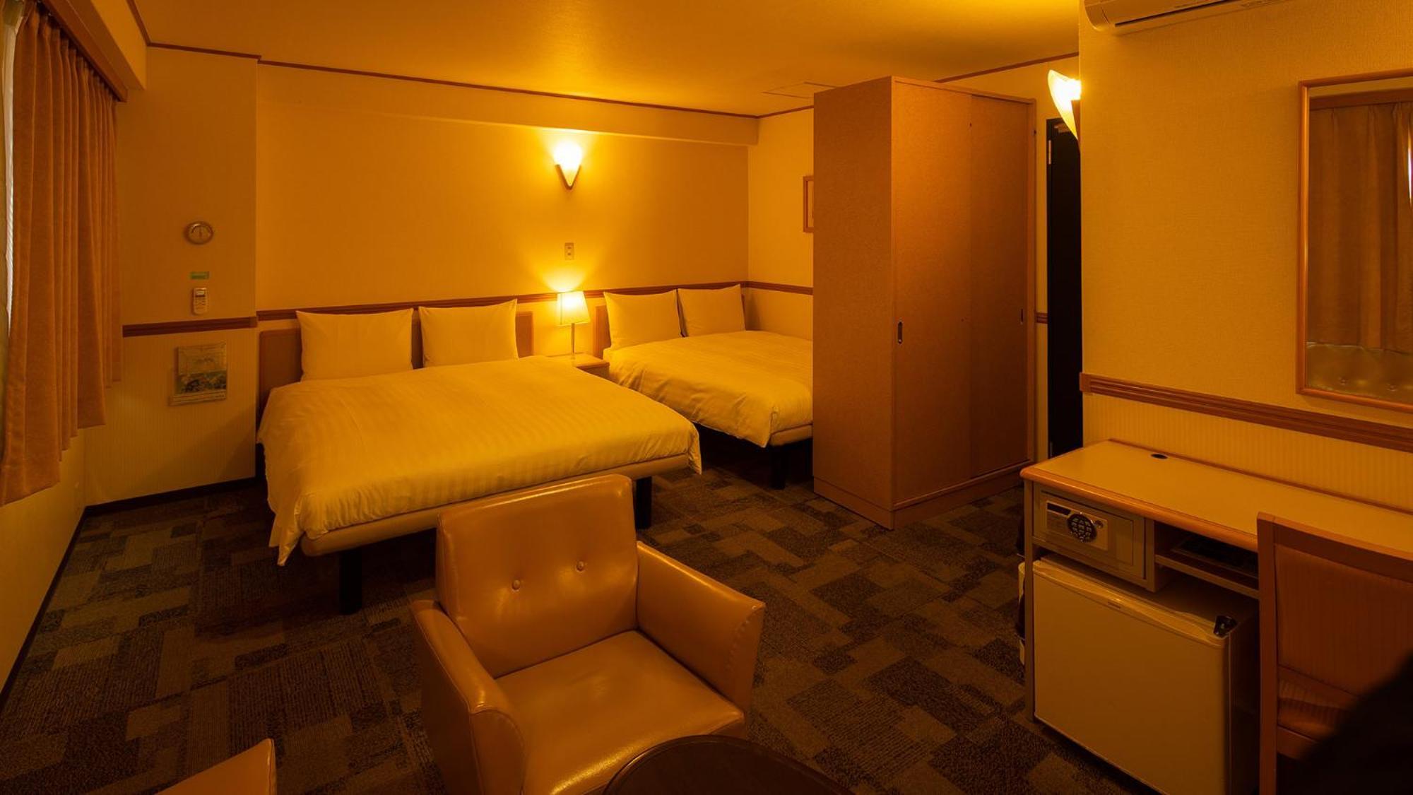 Toyoko Inn Kagoshima Chuo Eki Nishi Guchi Rum bild