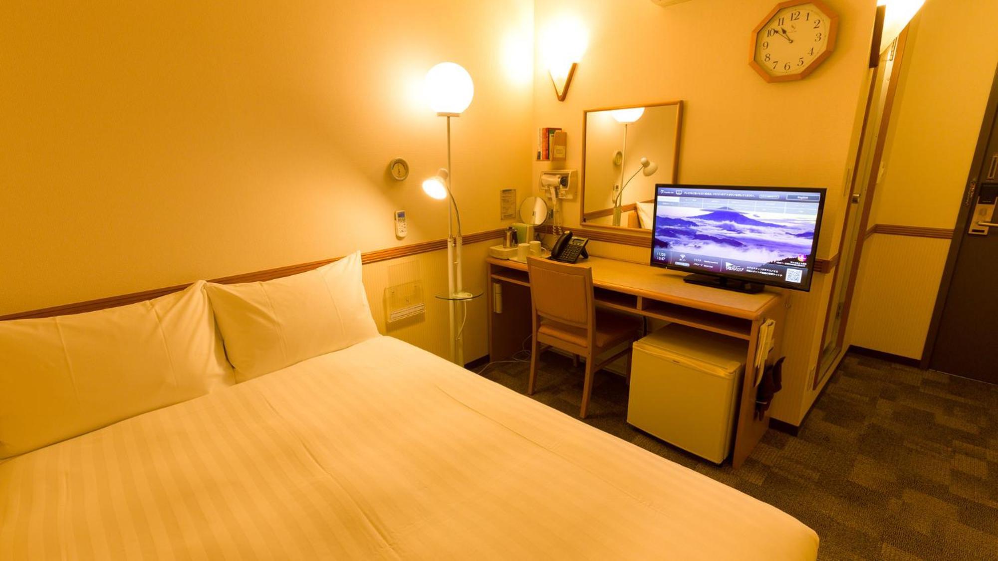 Toyoko Inn Kagoshima Chuo Eki Nishi Guchi Rum bild