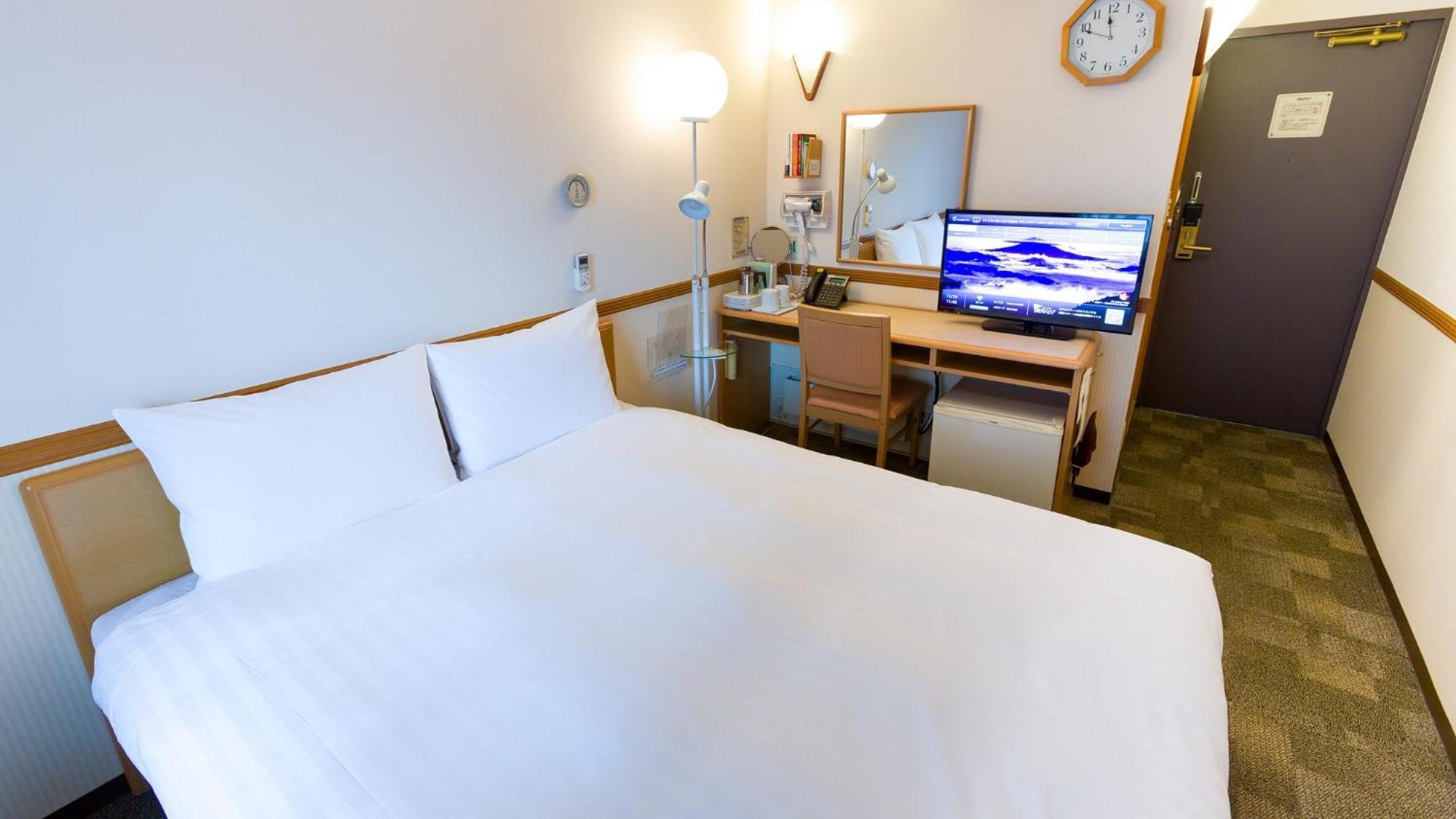 Toyoko Inn Kagoshima Chuo Eki Nishi Guchi Rum bild