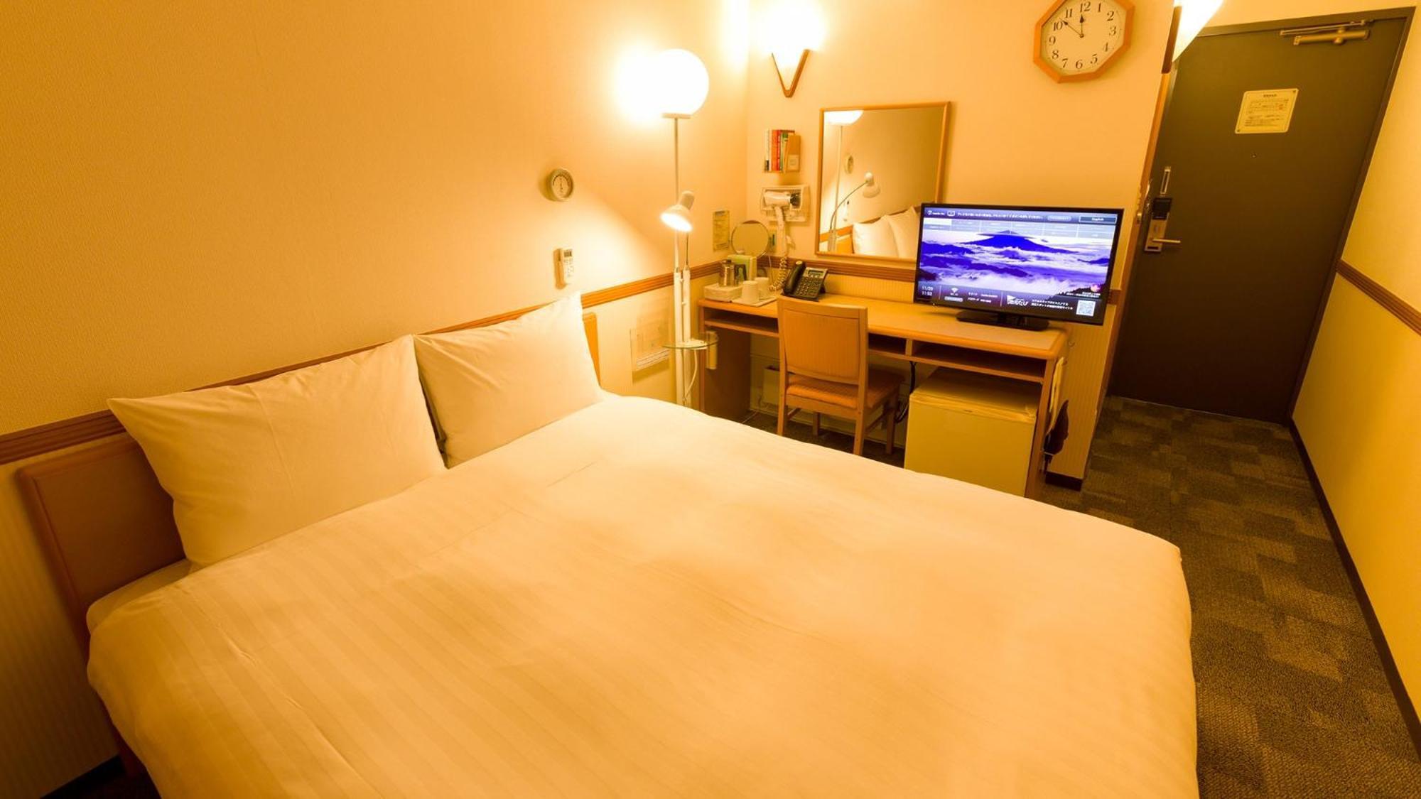 Toyoko Inn Kagoshima Chuo Eki Nishi Guchi Rum bild