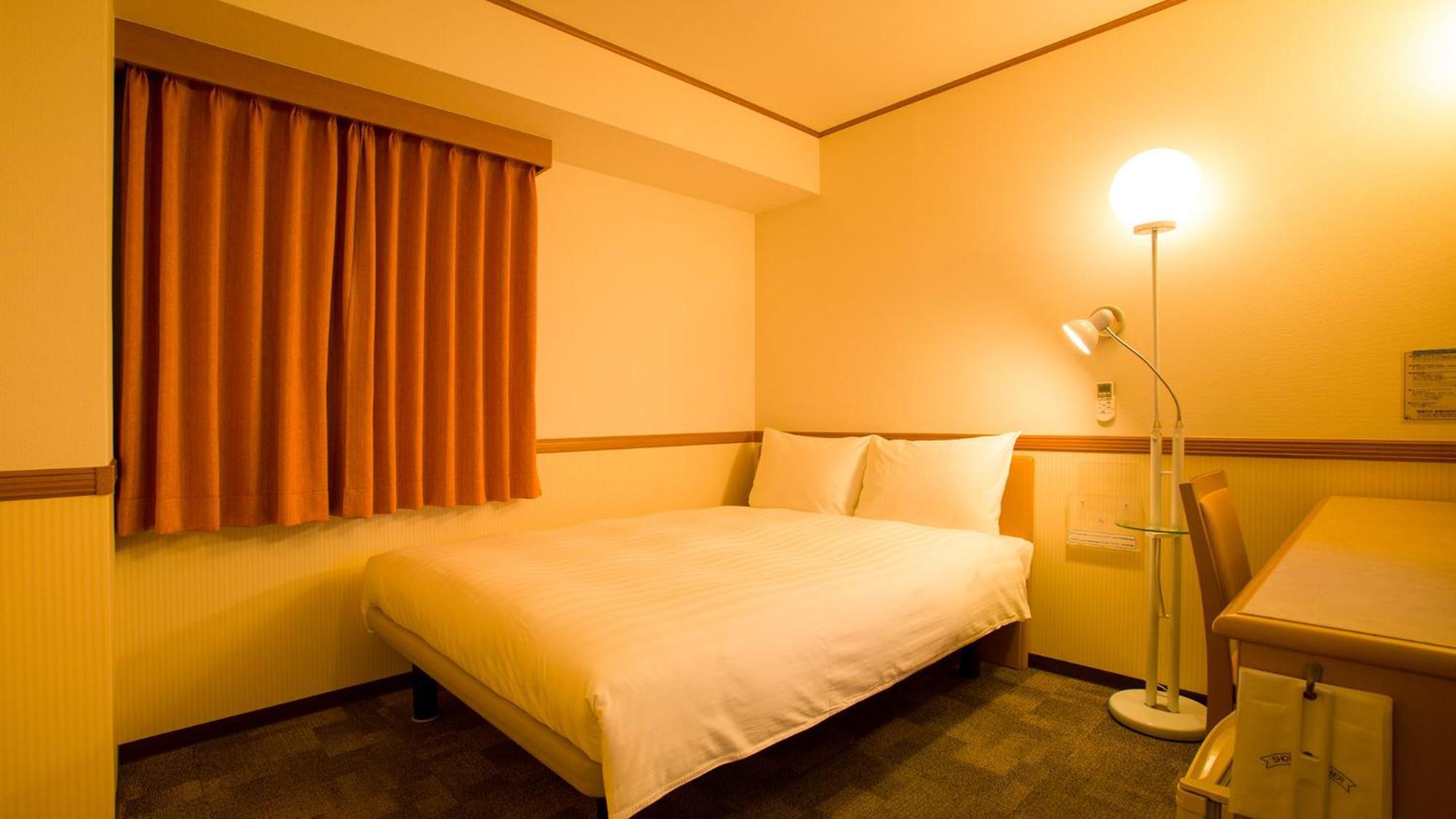 Toyoko Inn Kagoshima Chuo Eki Nishi Guchi Rum bild